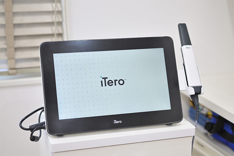iTero（3Dスキャナー）